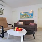 Lavanda Kor Ula - Five Bedroom With Pool And Sea View Villa Zavalatica