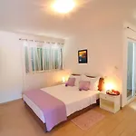 Villa Lavanda Kor Ula - Five Bedroom With Pool And Sea View *