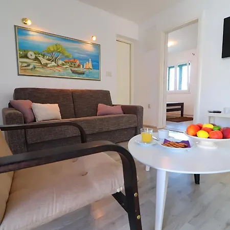 Lavanda Kor Ula - Five Bedroom With Pool And Sea View *