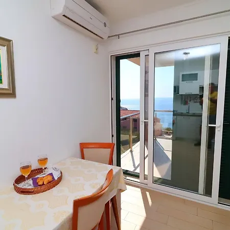 Lavanda Kor Ula - Five Bedroom With Pool And Sea View Villa