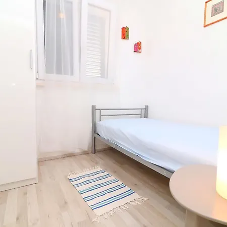 Lavanda Kor Ula - Five Bedroom With Pool And Sea View *