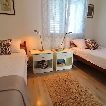 Lavanda Kor Ula - Five Bedroom With Pool And Sea View * 扎瓦拉提卡