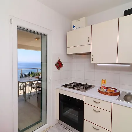 Lavanda Kor Ula - Five Bedroom With Pool And Sea View