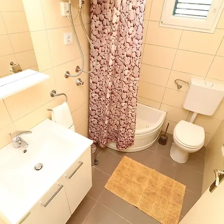 Lavanda Kor Ula - Five Bedroom With Pool And Sea View 扎瓦拉提卡