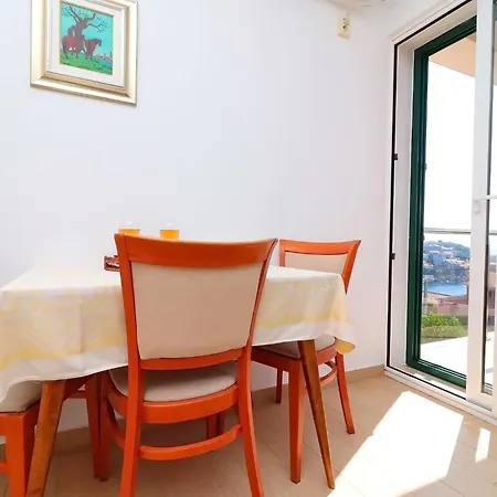 Lavanda Kor Ula - Five Bedroom With Pool And Sea View