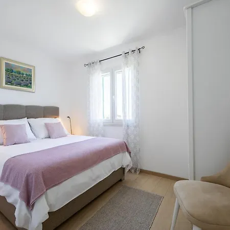 Lavanda Kor Ula - Five Bedroom With Pool And Sea View 别墅 *