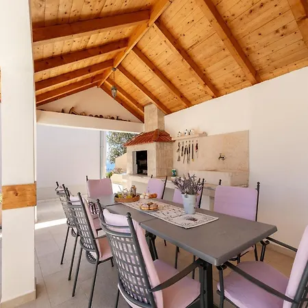Lavanda Kor Ula - Five Bedroom With Pool And Sea View *