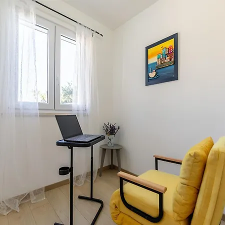 Lavanda Kor Ula - Five Bedroom With Pool And Sea View 别墅 *