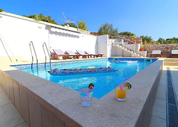 Lavanda Kor Ula - Five Bedroom With Pool And Sea View * Завалатица