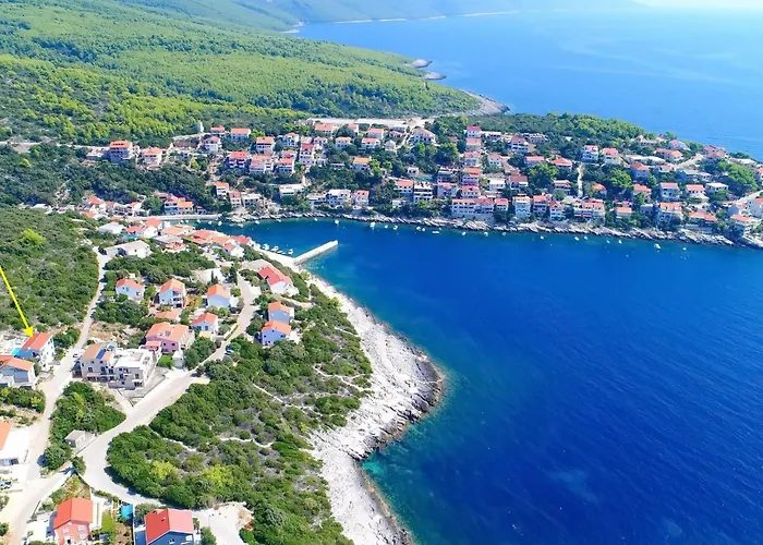 Вилла Lavanda Kor Ula - Five Bedroom With Pool And Sea View Завалатица