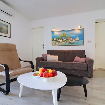 Lavanda Kor Ula - Five Bedroom With Pool And Sea View Villa Zavalatica